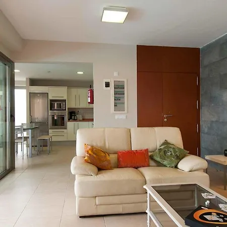 Par 4 2 Villa *